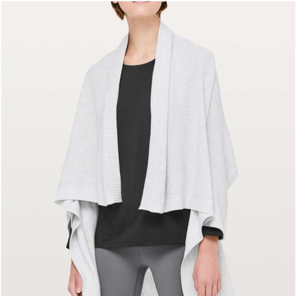 Lululemon divinity poncho, grey - Picture 5 of 8